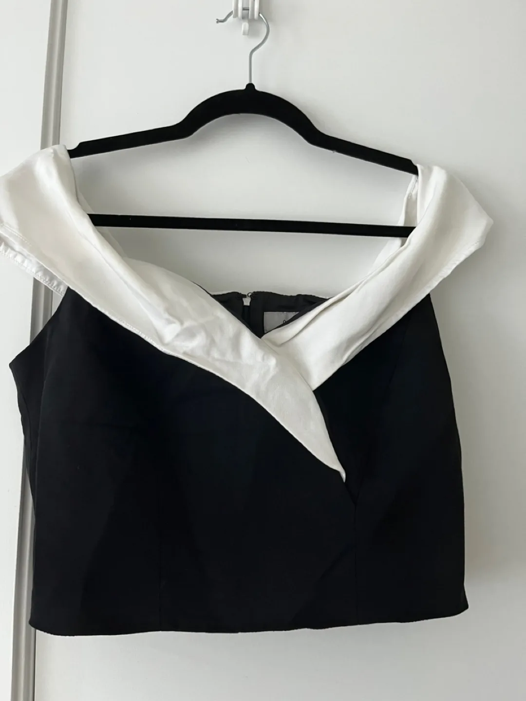 Coast Black & White Top - Size US 10 thumbnail