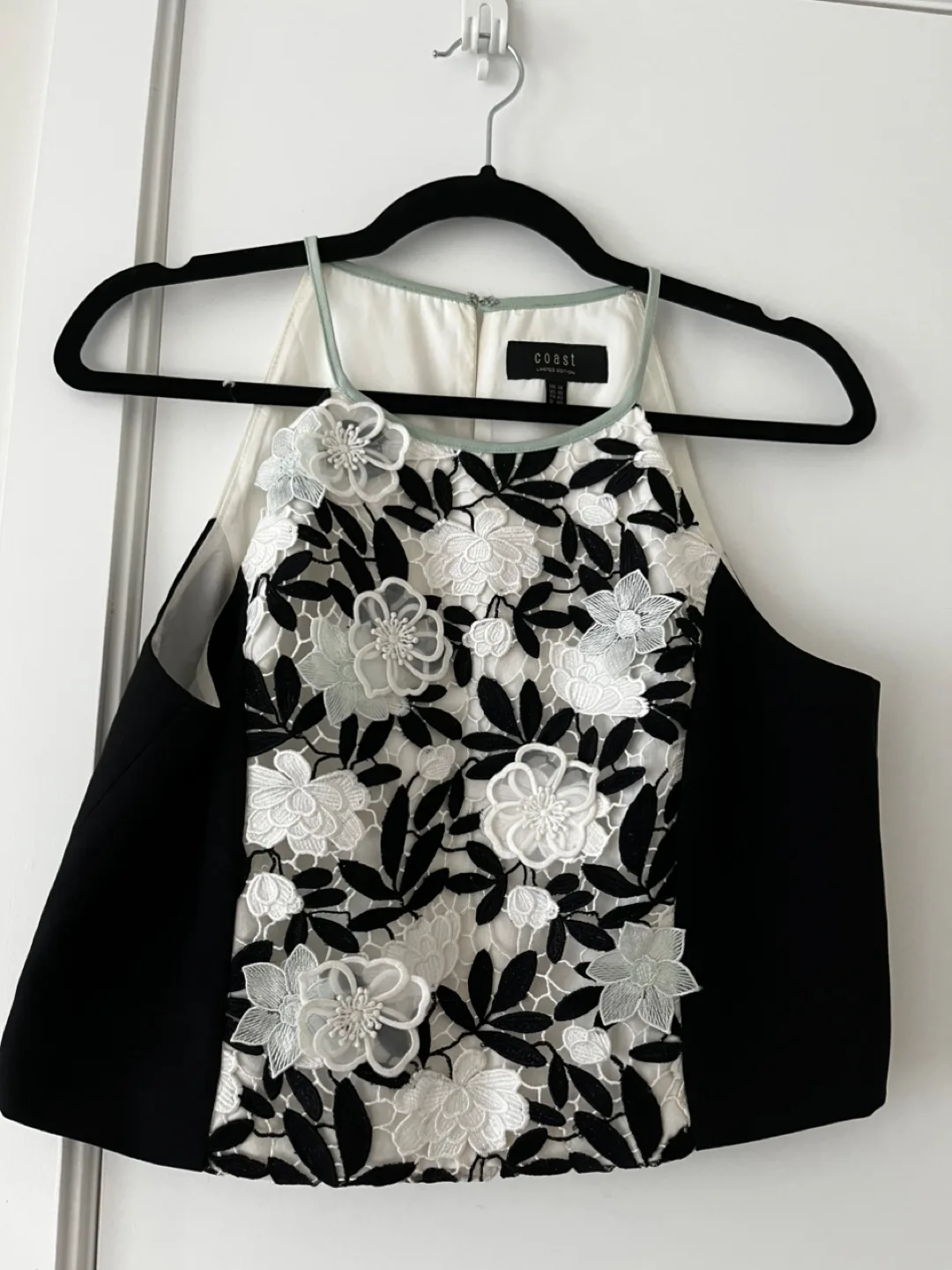 Coast Limited Edition top - Size US 10 thumbnail