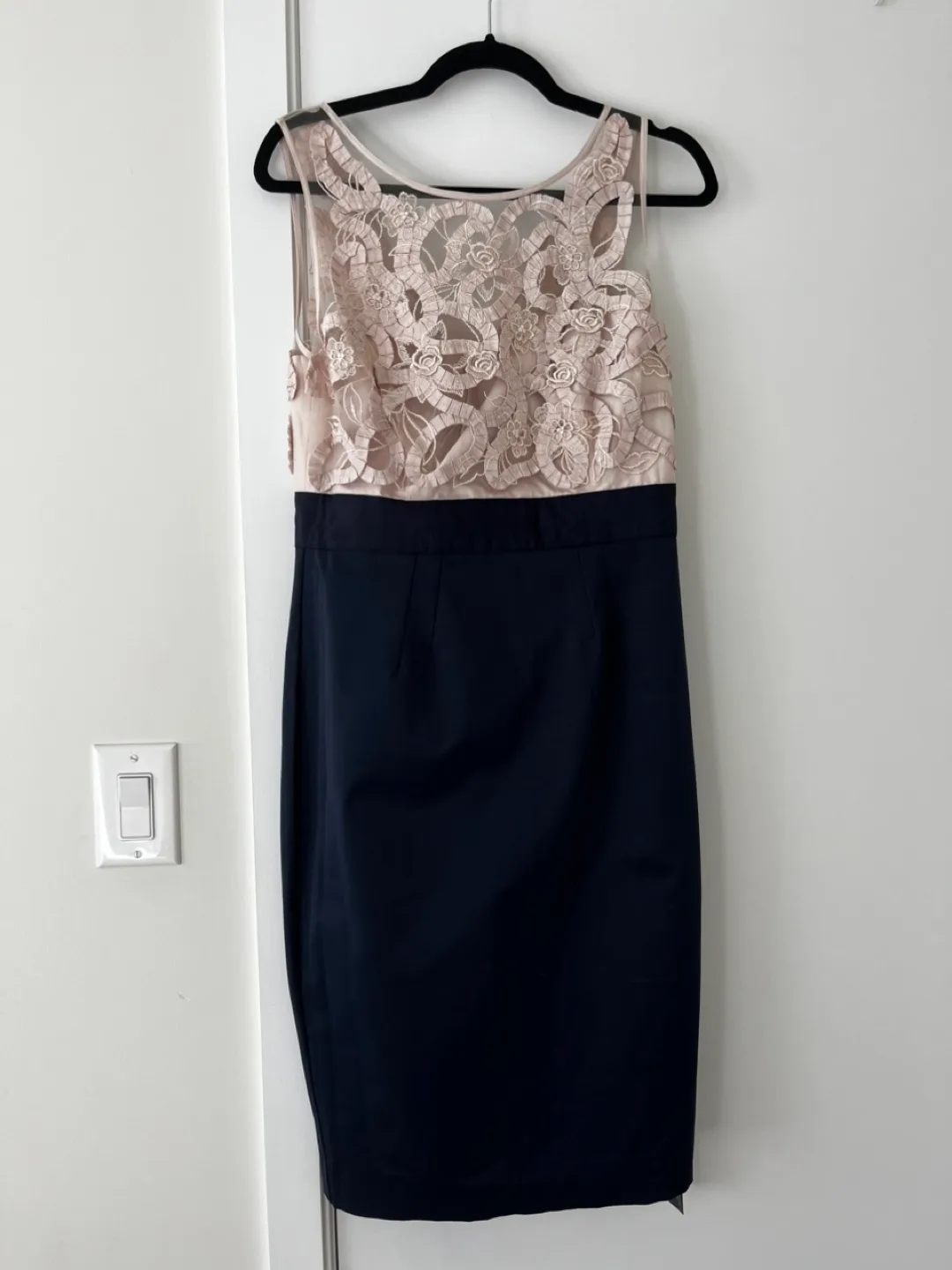 Début Dress Size 12 thumbnail
