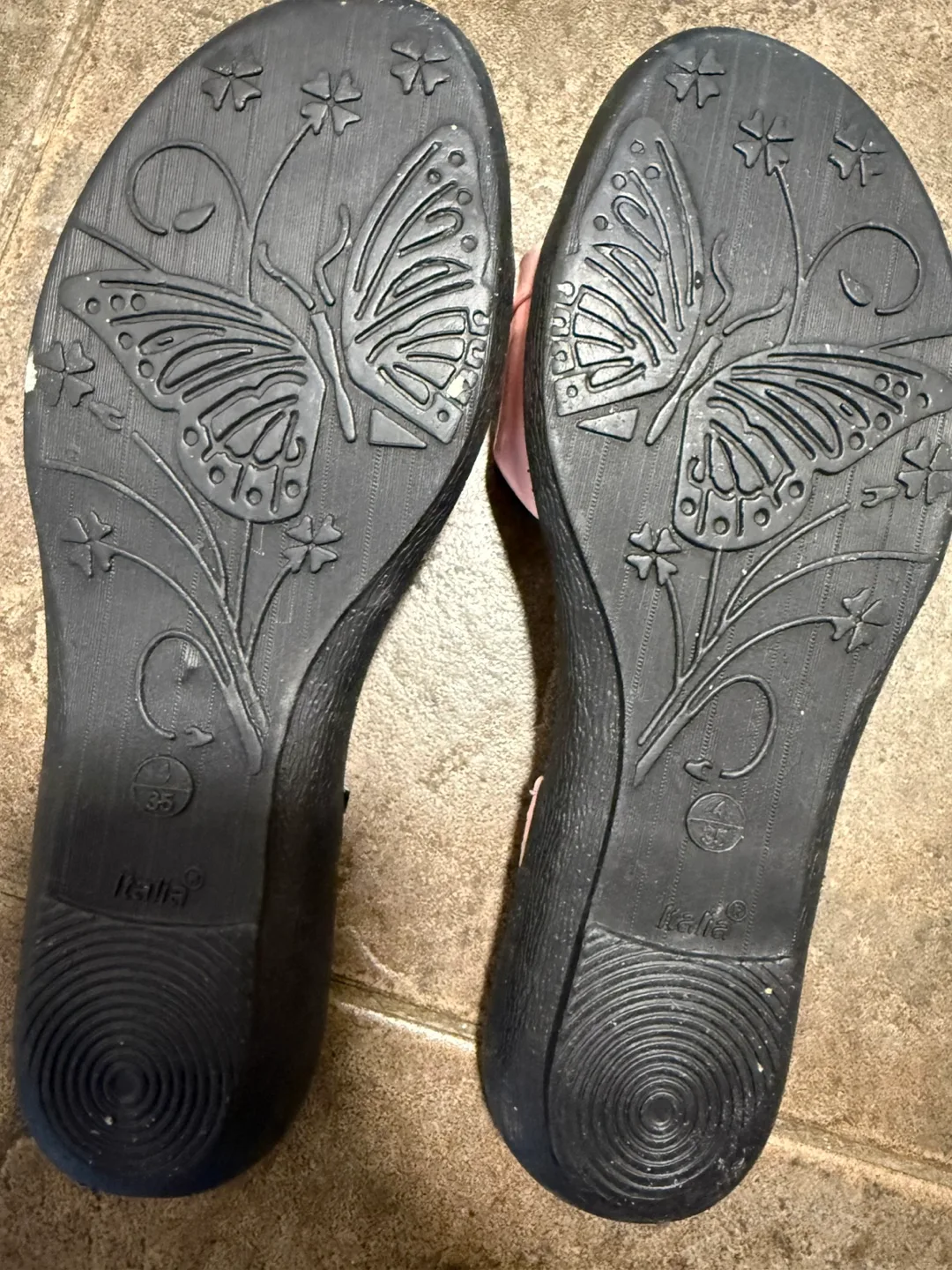 Italia Pink Sandals Size 1 #freecycle image indicator(2)