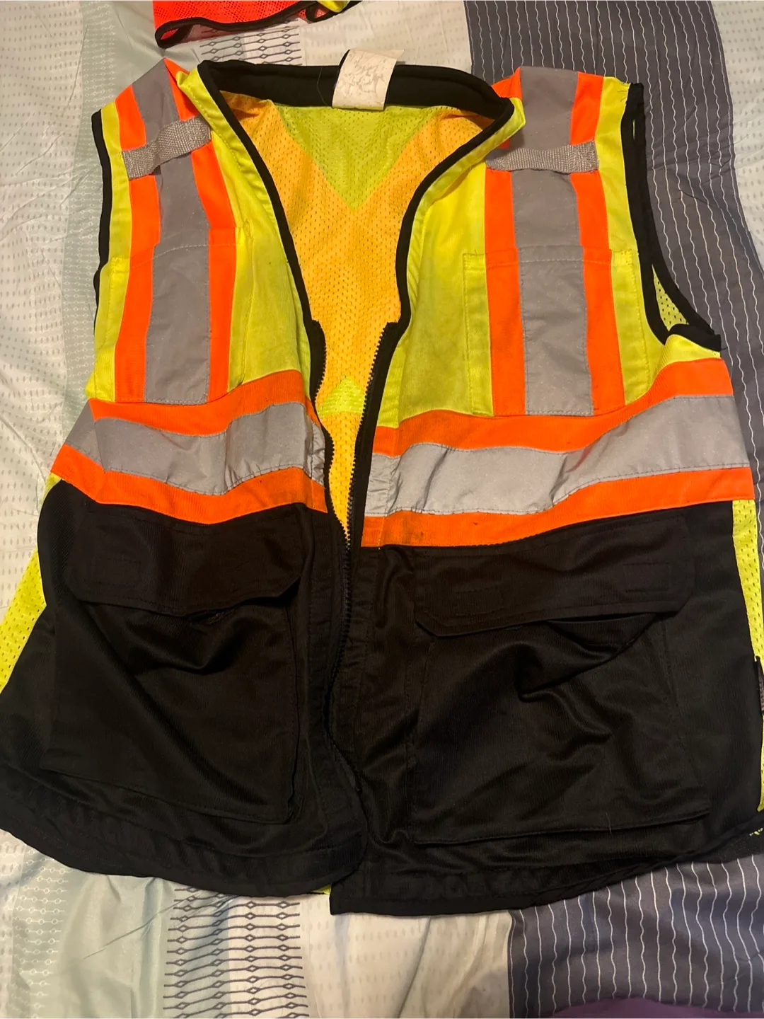 Hi-Vis Safety Vests - Orange & Yellow image indicator(2)