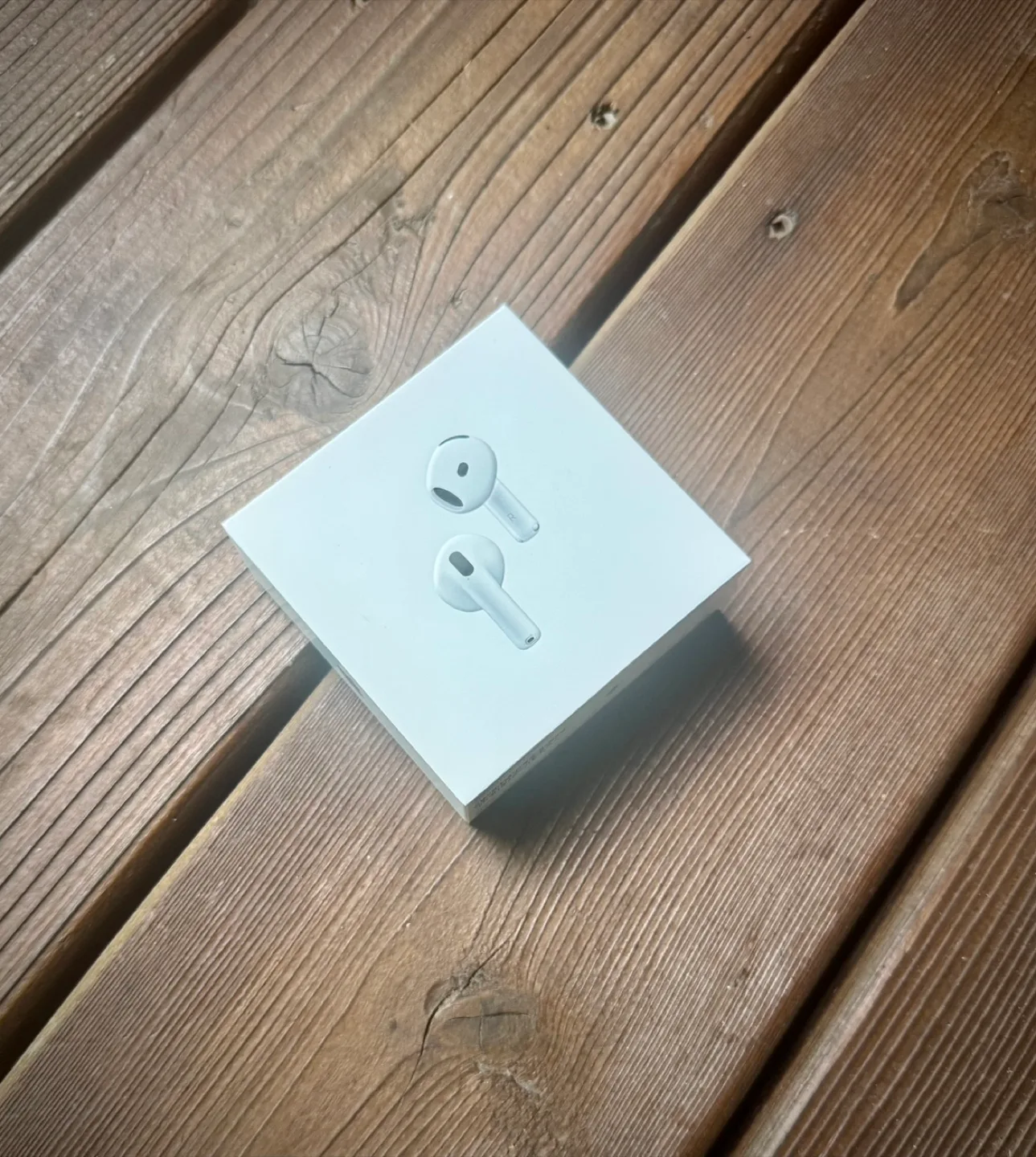 AirPods 4 with Active Noise Cancellation thumbnail