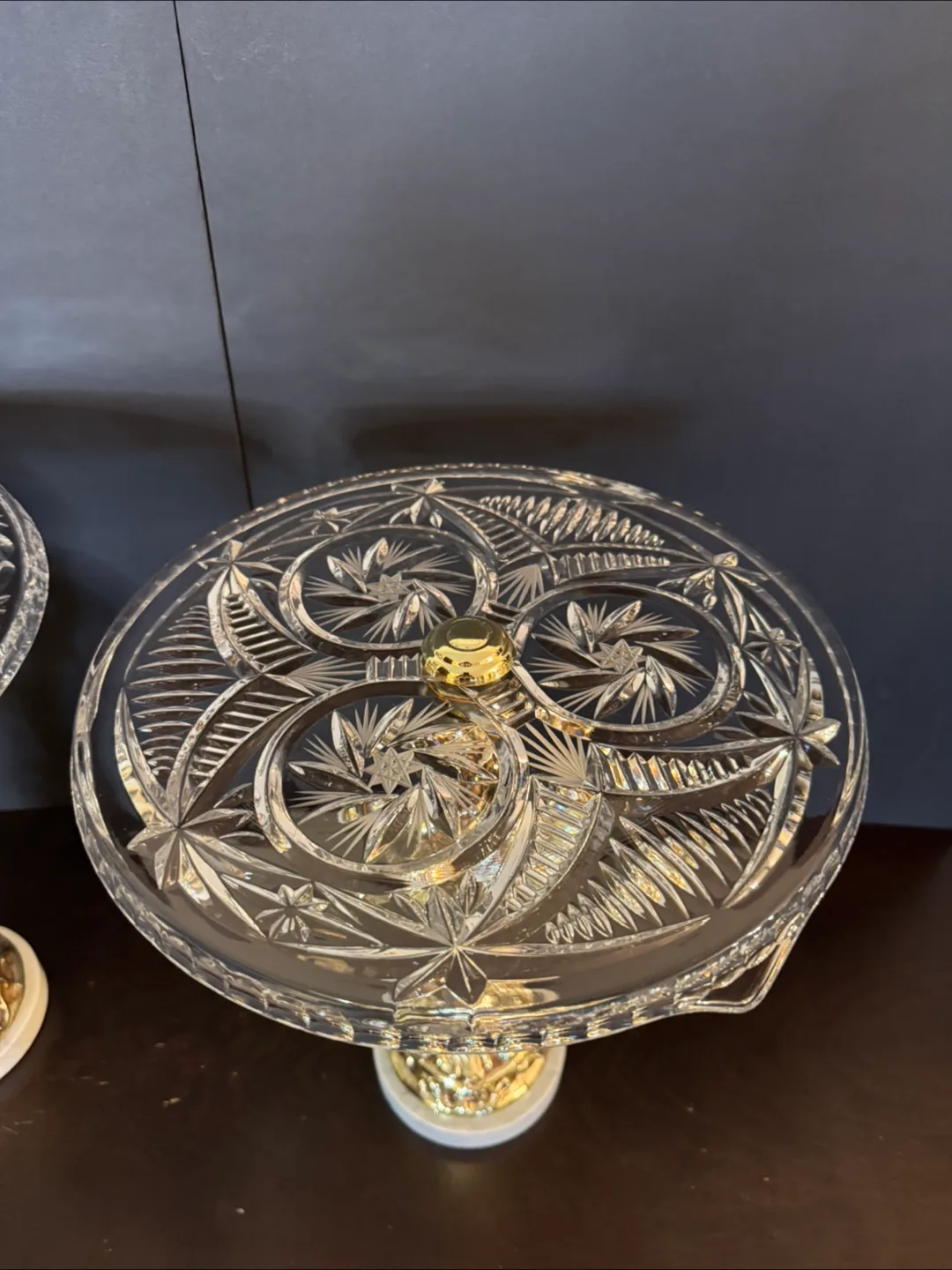 Vintage Cherub Crystal Cake Stands image indicator(5)