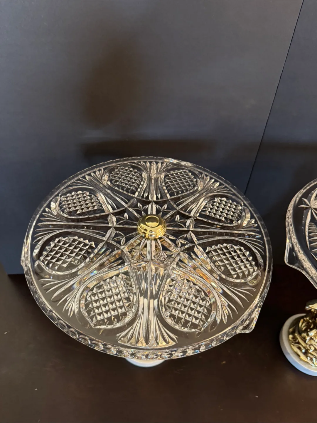 Vintage Cherub Crystal Cake Stands image indicator(3)