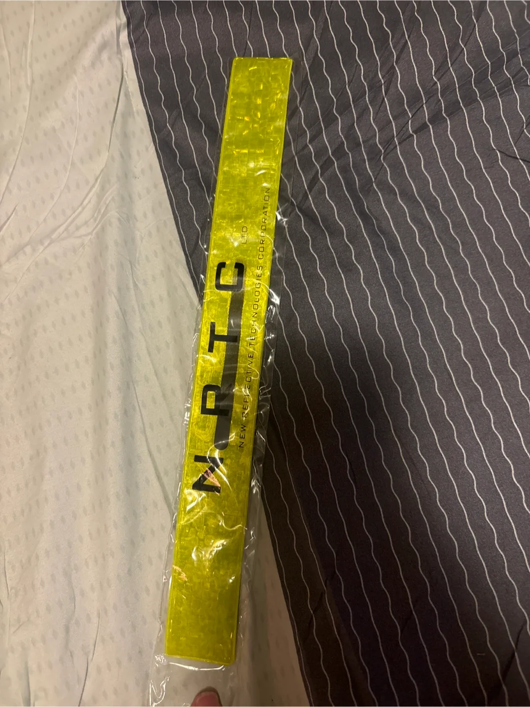 Hi-Vis Safety Vests - Orange & Yellow image indicator(3)