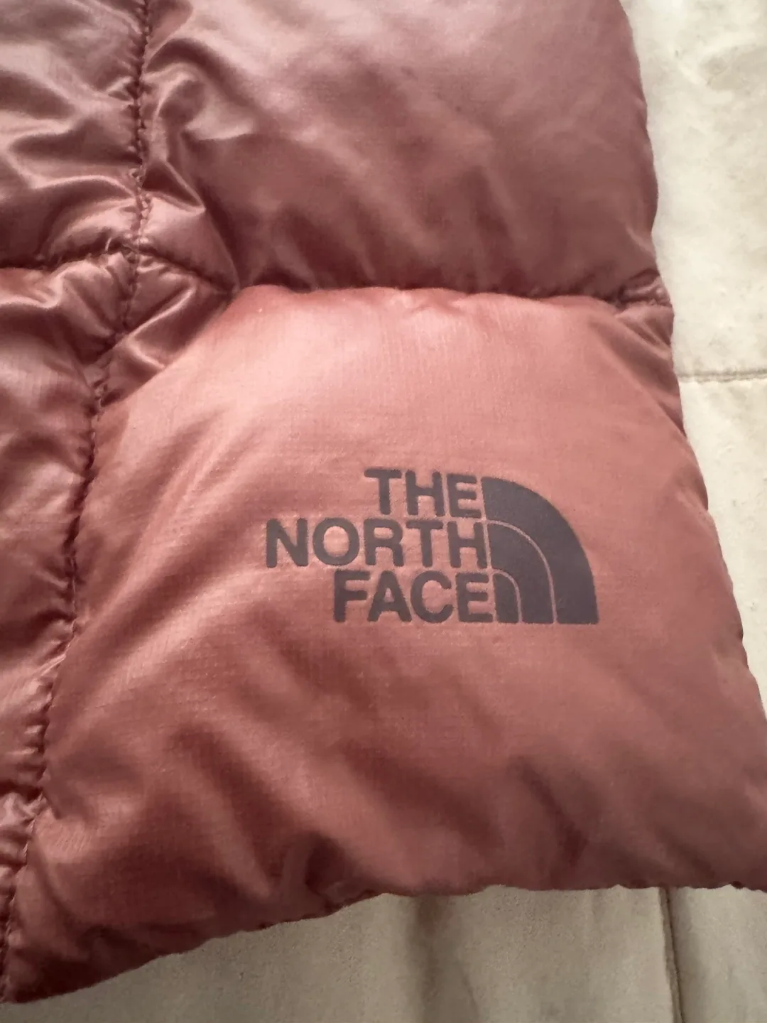 The North Face Puffer Scarf image indicator(2)