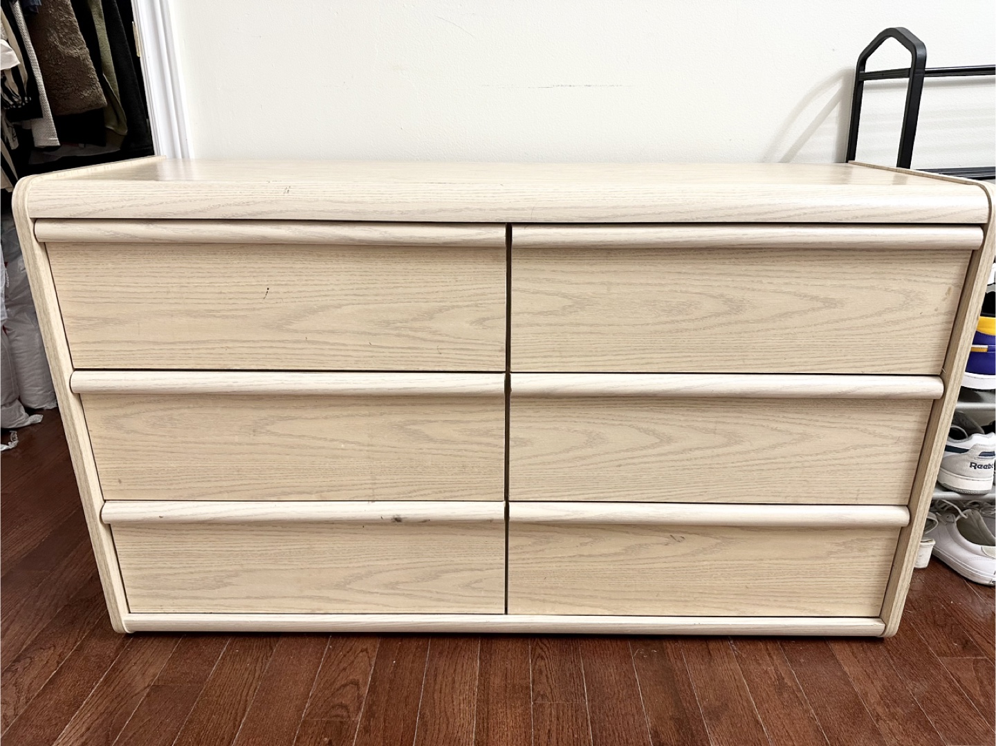 6-Drawer Dresser - photo 2