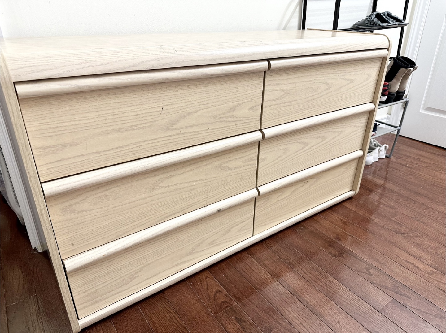 6-Drawer Dresser