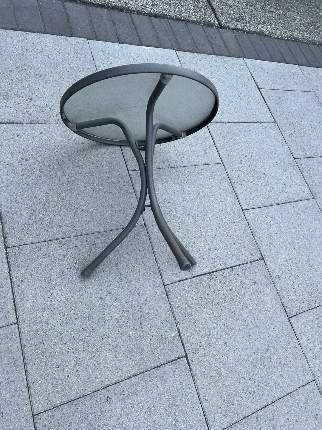 Small Round Glass Top Table - photo 2