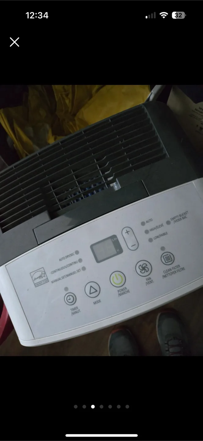 Garrison Dehumidifier - 28 pints image indicator(3)