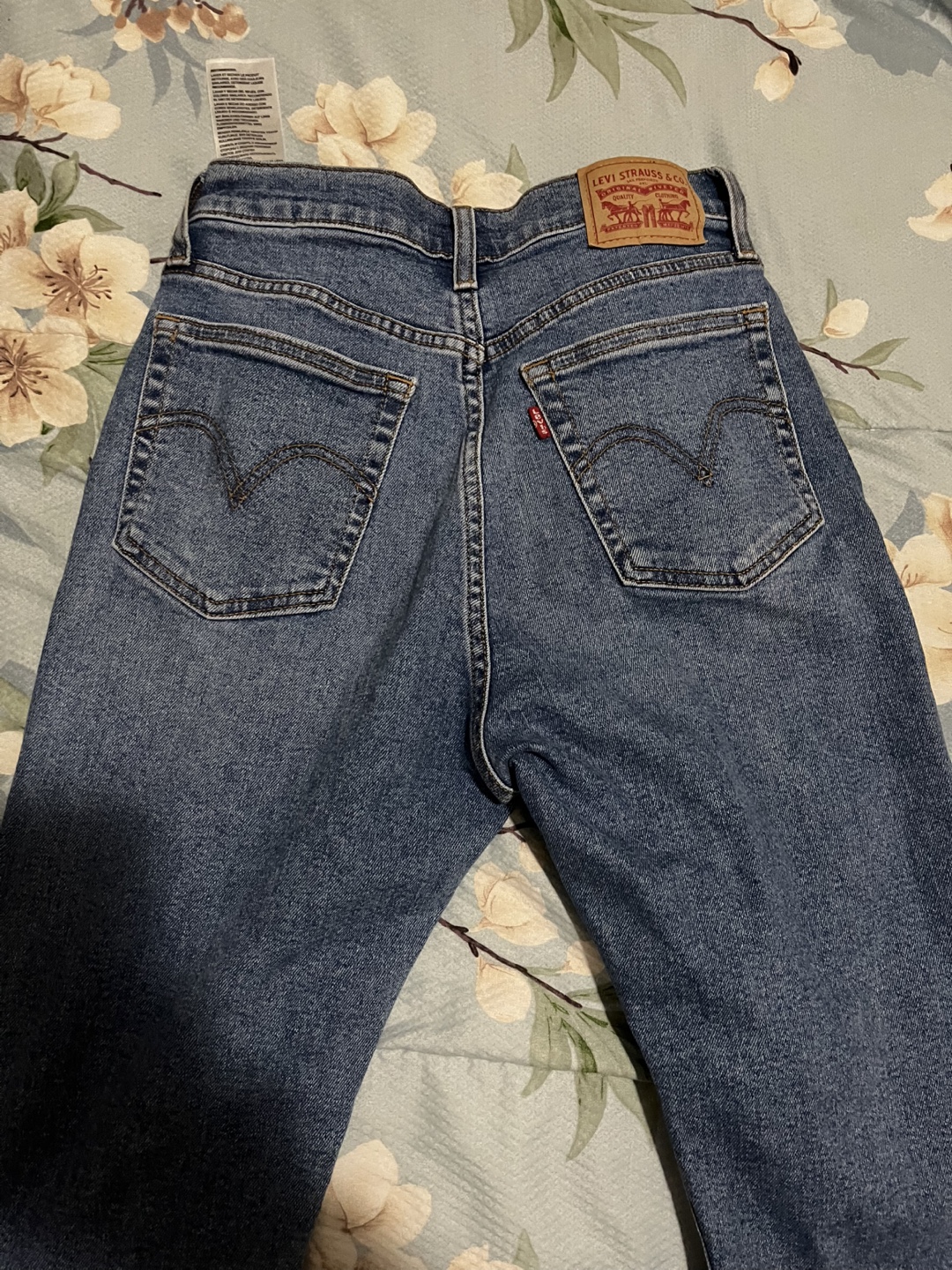 Levi's wedgie straight Jeans, Size 28 - photo 2