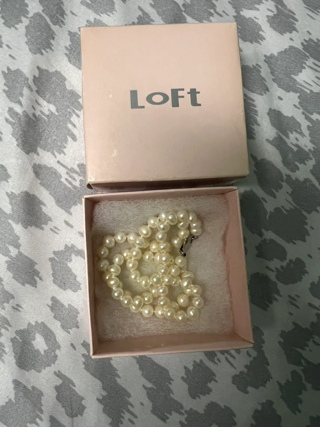 Pearl Necklace thumbnail