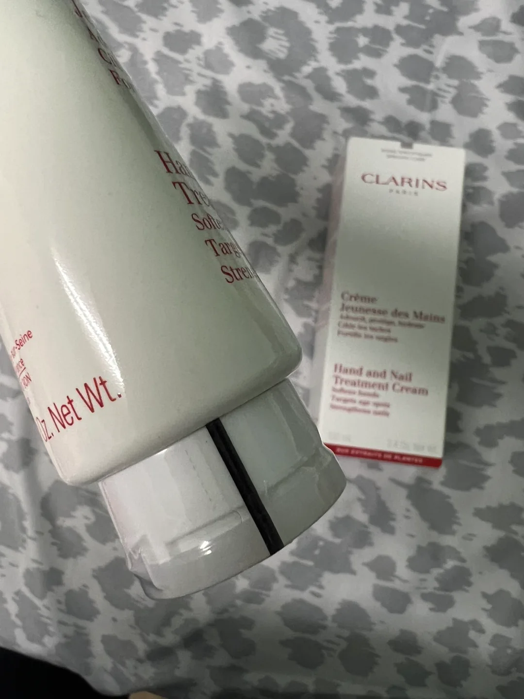 Clarins Hand and Nail Treatment Cream (100ml) image indicator(3)