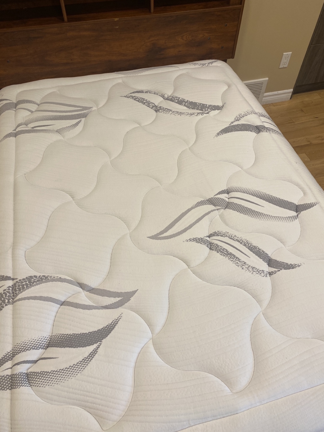 Full / Double Bed Set with Foam Mattress Included (CAN DELIVER) - photo 2