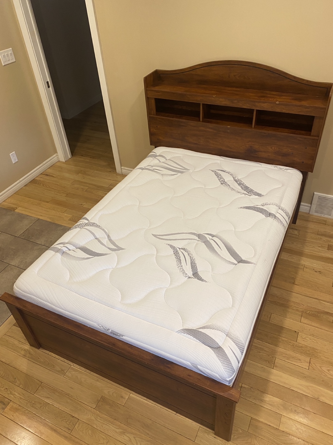 Full / Double Bed Set with Foam Mattress Included (CAN DELIVER) - photo 3