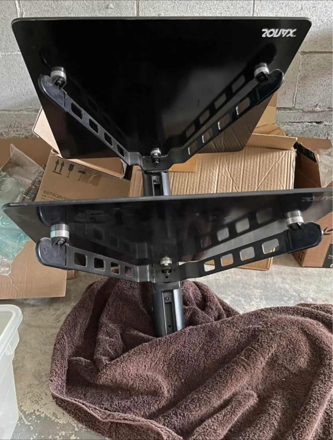 Two Tiered Floating Media Shelves image indicator(3)