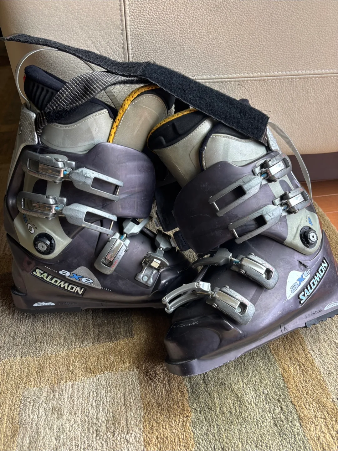 Salomon Axe Ski Boots - Women's US 6.5 thumbnail