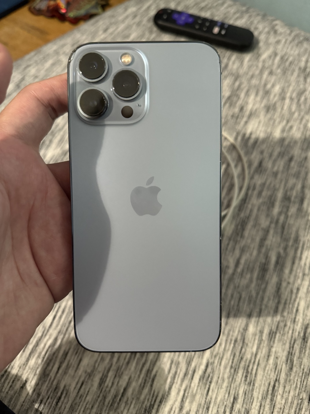 iPhone 13 Pro Max- Great Condition! - photo 3