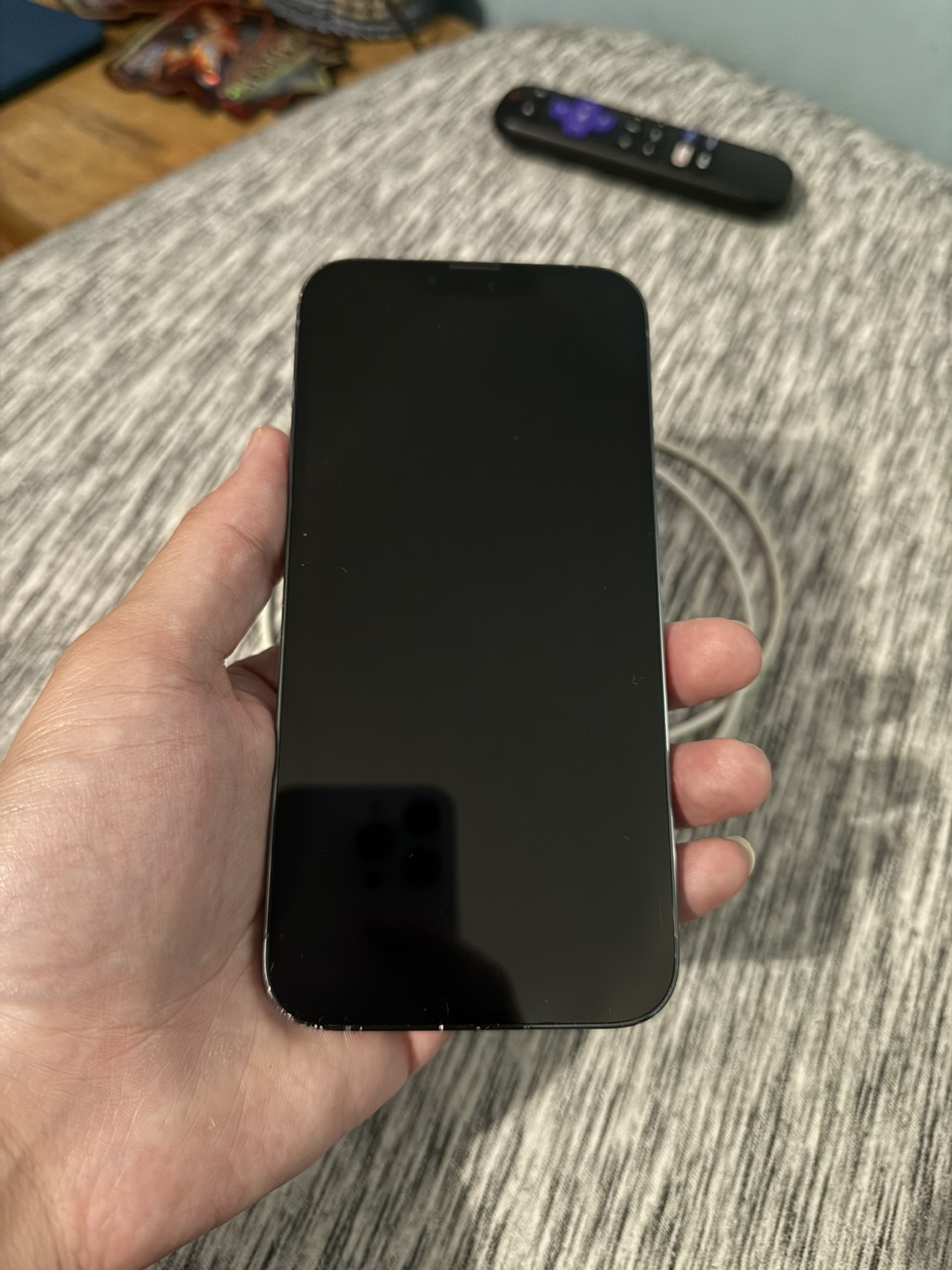 iPhone 13 Pro Max- Great Condition! - photo 2