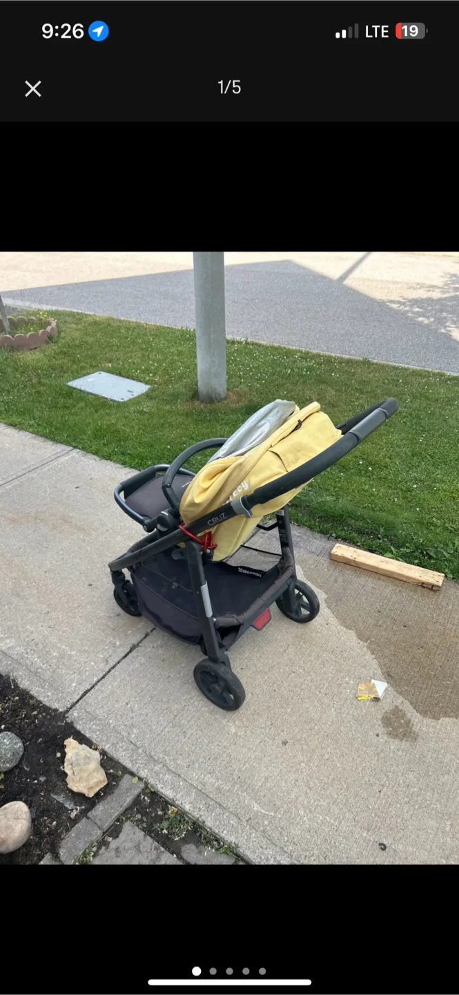 Uppababy Cruz Stroller - Yellow Canopy thumbnail