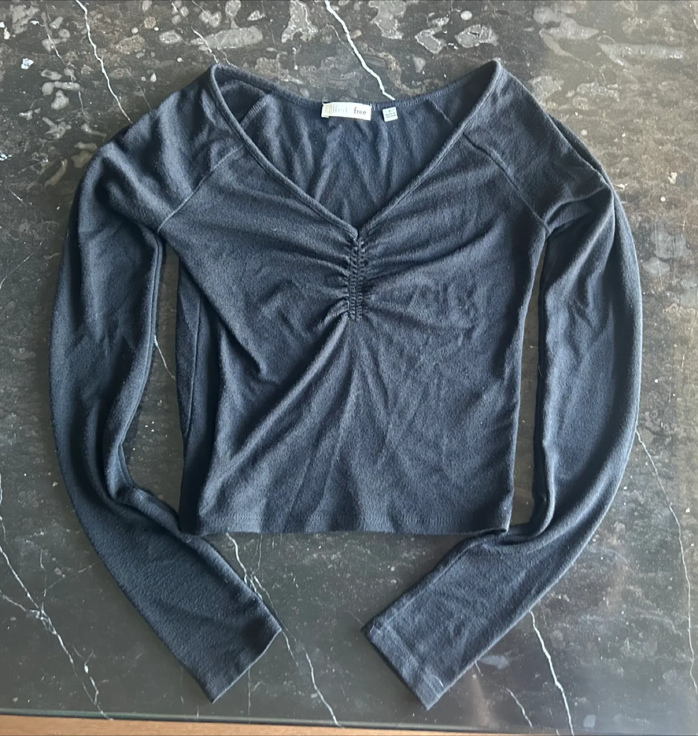 Aritzia Top Small thumbnail