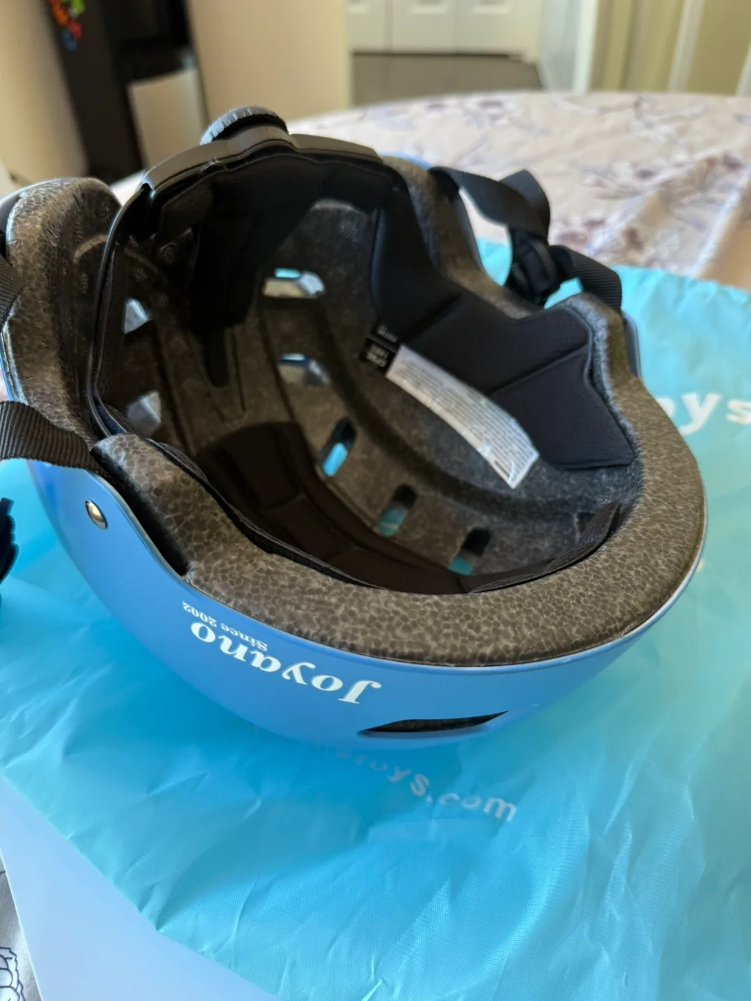 Kids helmet & knees, wrists and elbows pads image indicator(5)