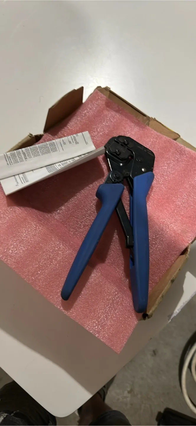 Crimper Tool with Blue Handles thumbnail