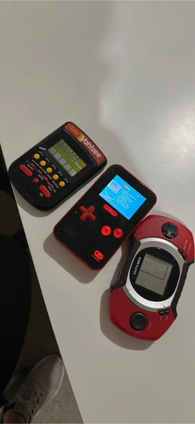 Yahtzee & My Arcade Handheld Game Consoles thumbnail