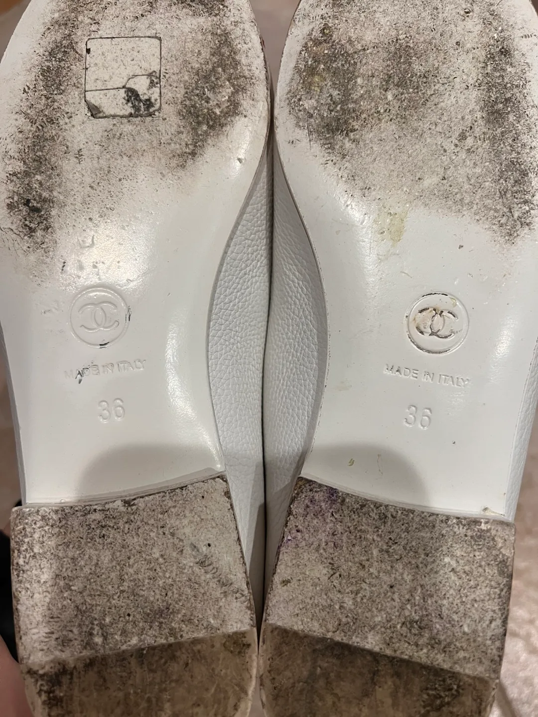 Authentic Chanel Ballet Flats - Size 36 image indicator(5)