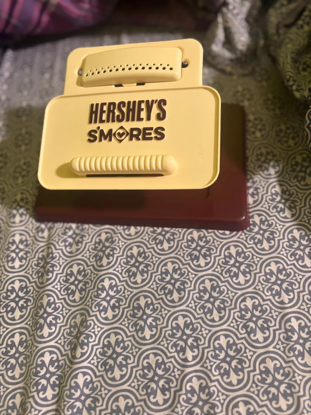 Hershey's S'mores Maker thumbnail