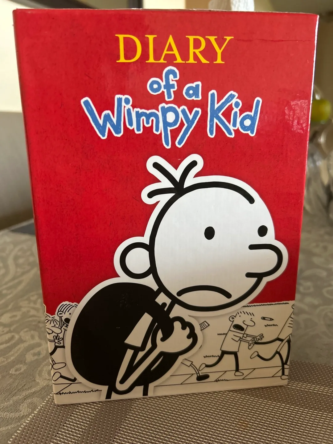Diary of a Wimpy Kid Box of Books 1-4 by Jeff Kinney image indicator(2)