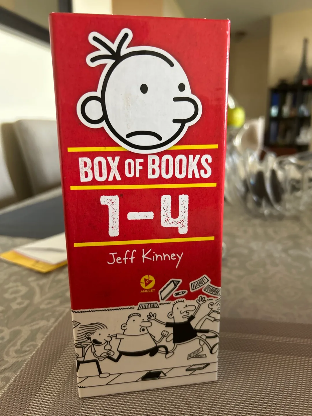 Diary of a Wimpy Kid Box of Books 1-4 by Jeff Kinney image indicator(4)