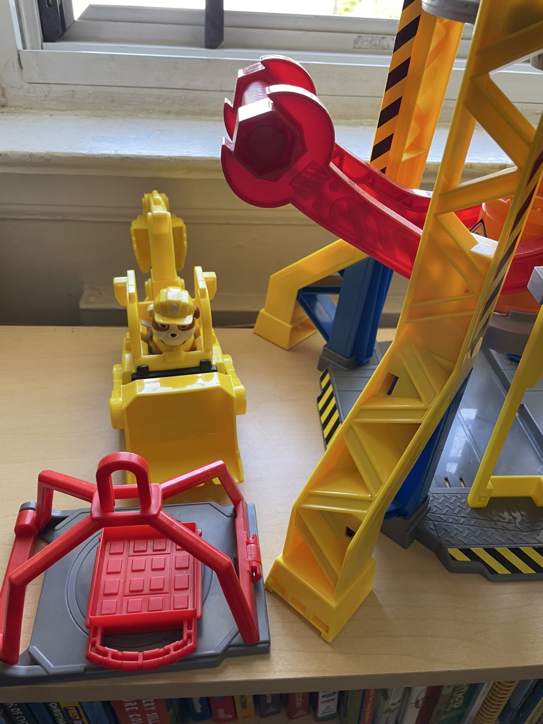 Paw Patrol Builder's Tower Playset - photo 3