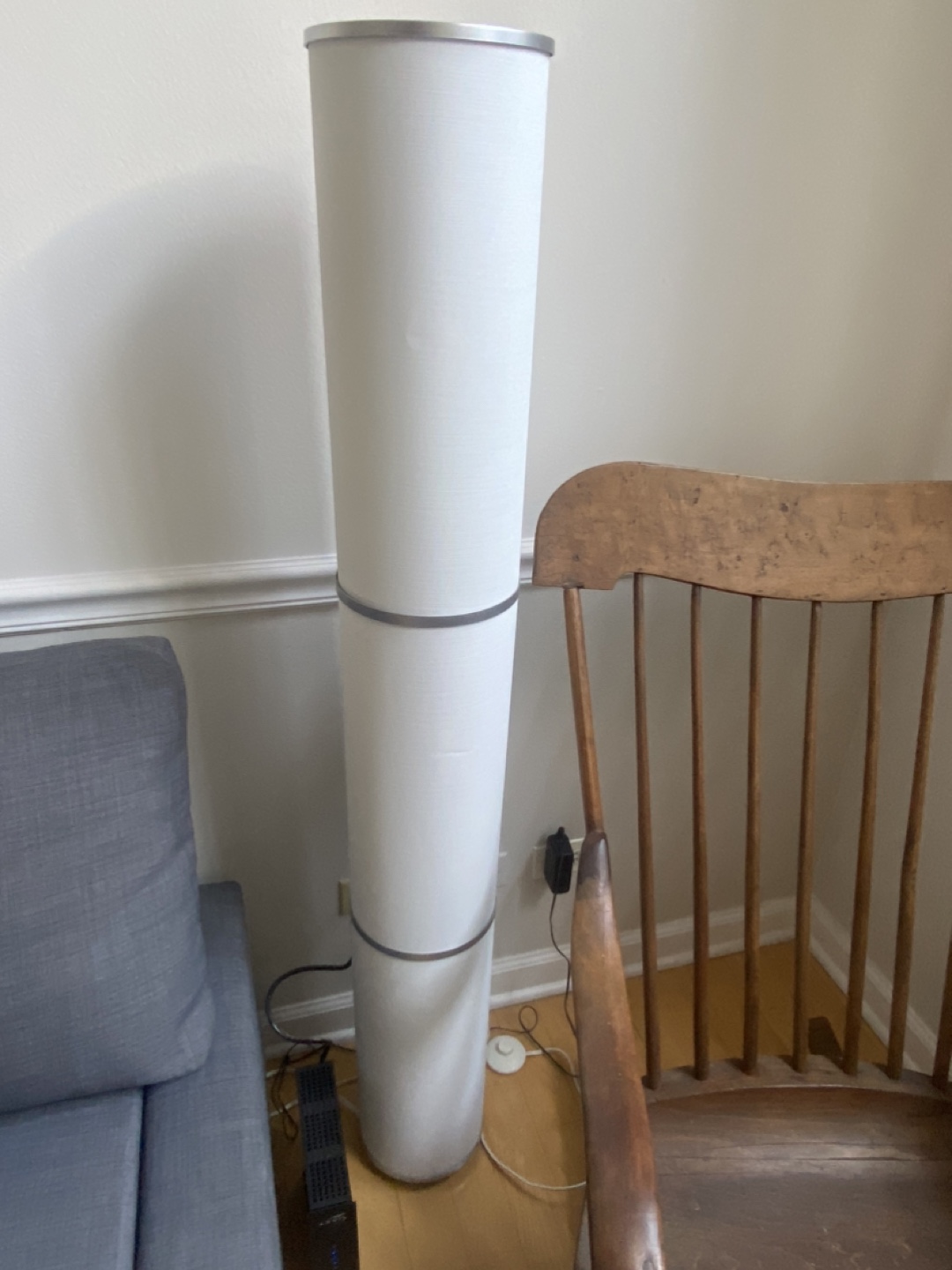 Floor lamp