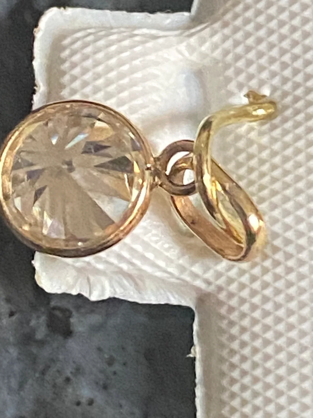 10K Moissanite 0.8CT Pendant thumbnail