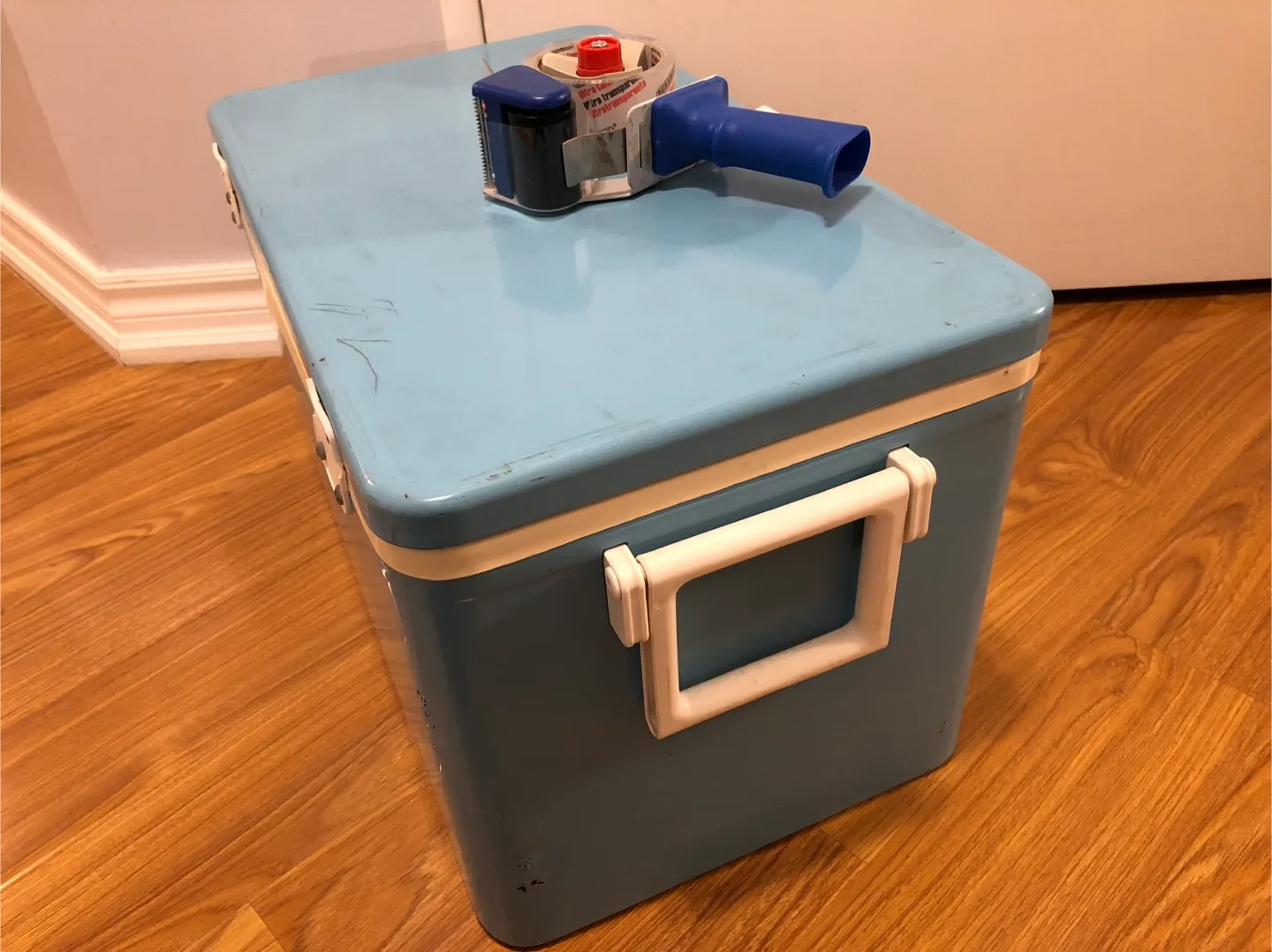 Coleman Cooler - Blue image indicator(3)