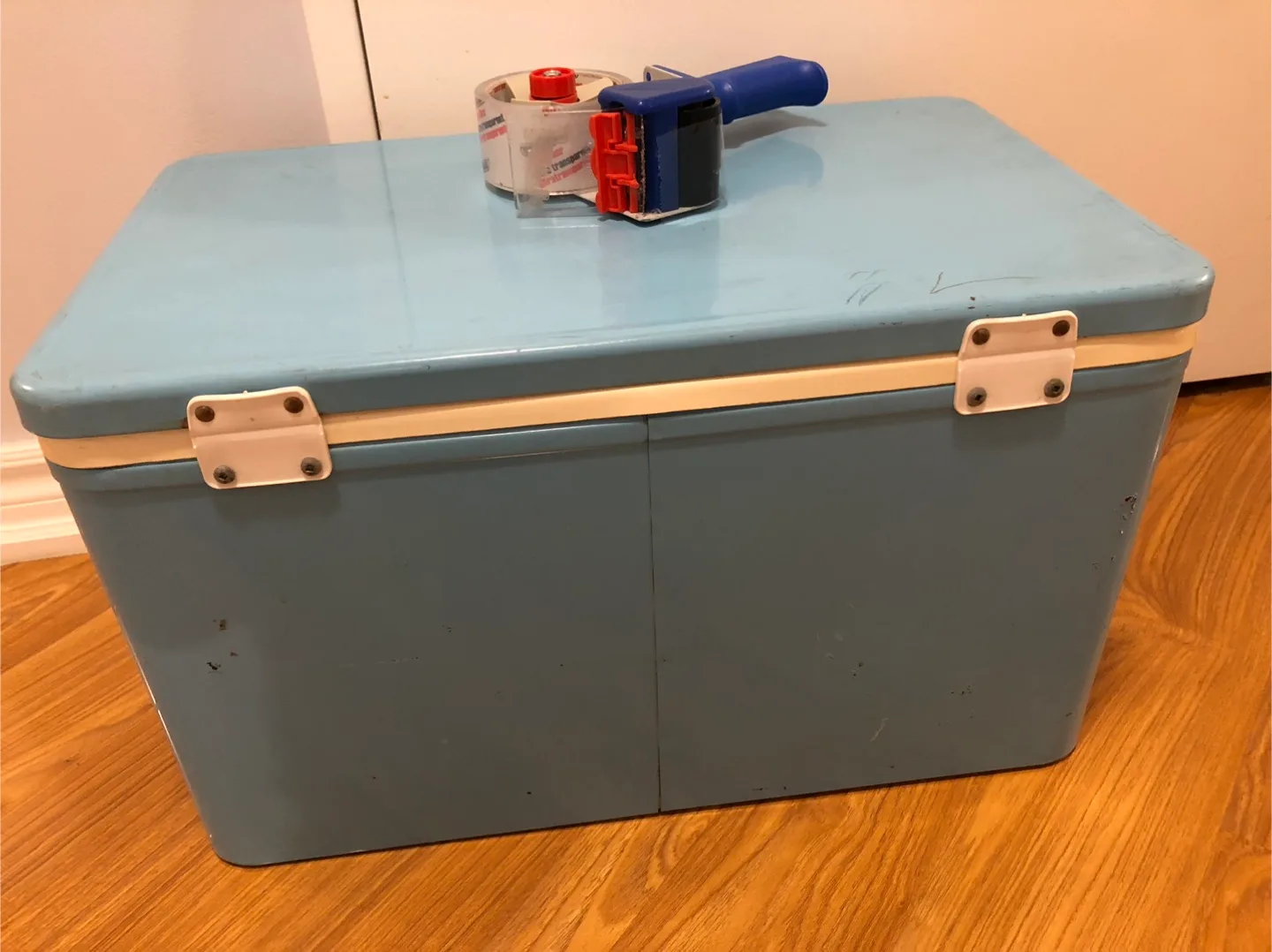 Coleman Cooler - Blue image indicator(2)