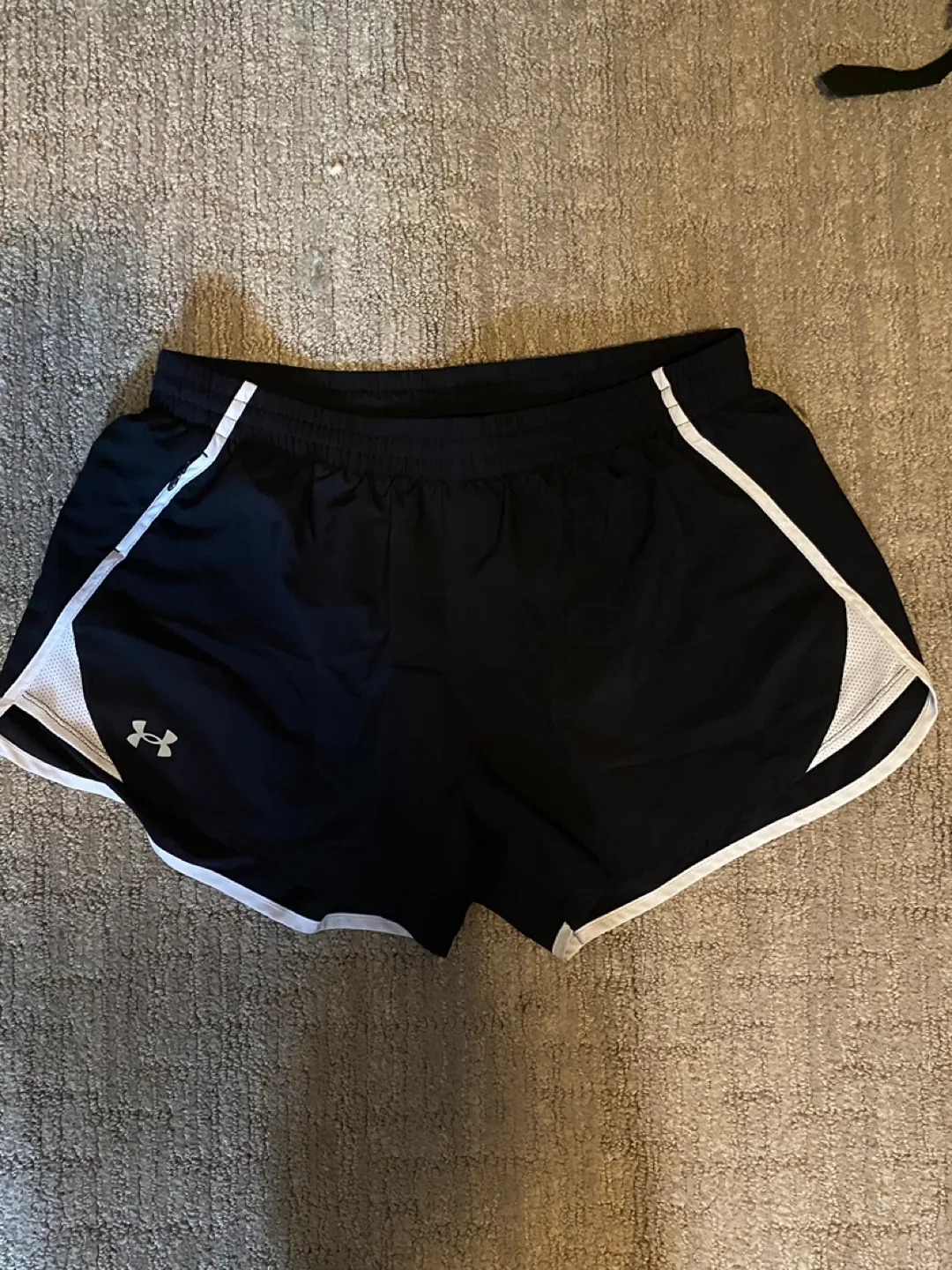 Under Armour Women's Running Shorts - Size Large thumbnail