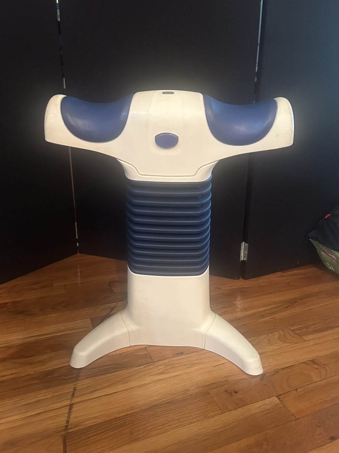 Back2Life Lower Back Pain Relief Device - photo 5