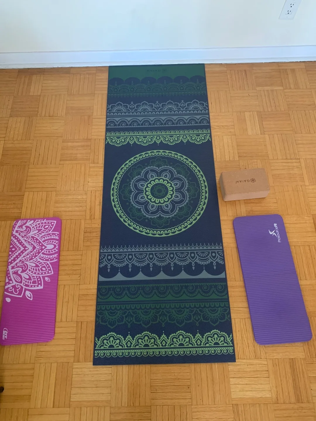 Gaiam Yoga Mat & Block Set thumbnail