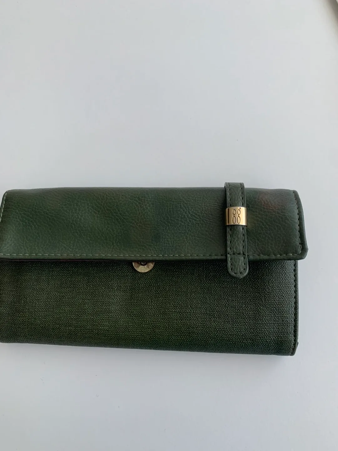 Olive Green Wallet thumbnail