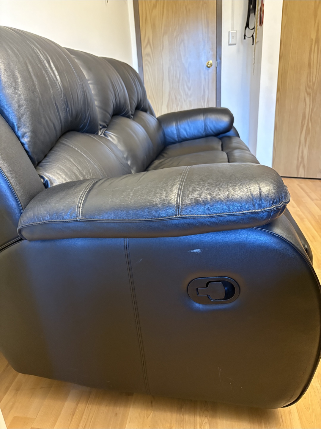 Black Leather Reclining Sofa - photo 3
