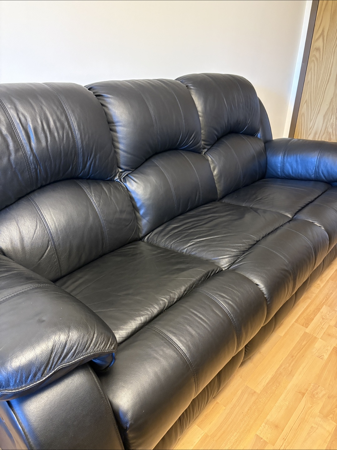 Black Leather Reclining Sofa - photo 2