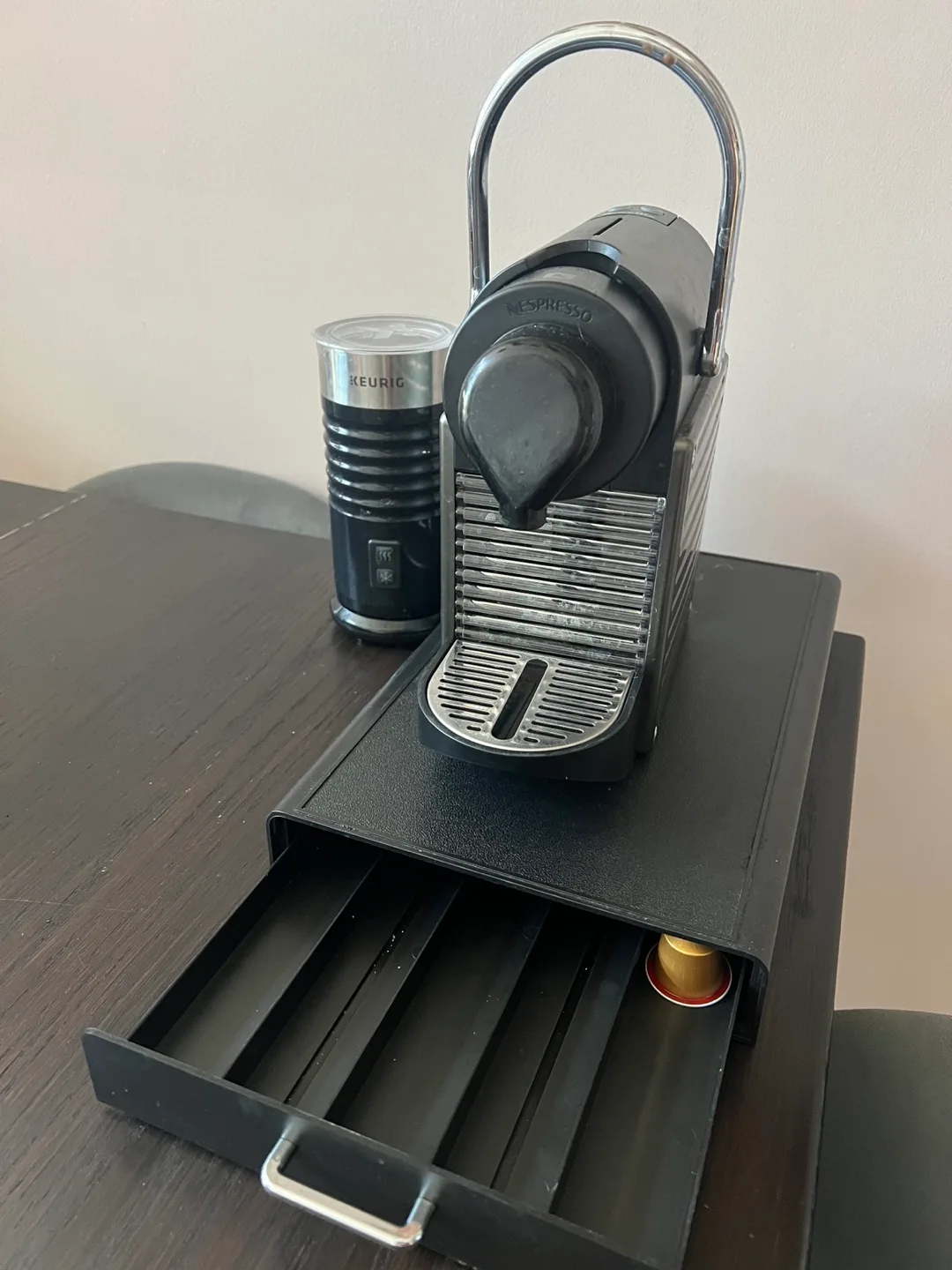 Nespresso Essenza Mini & Keurig Milk Frother image indicator(3)