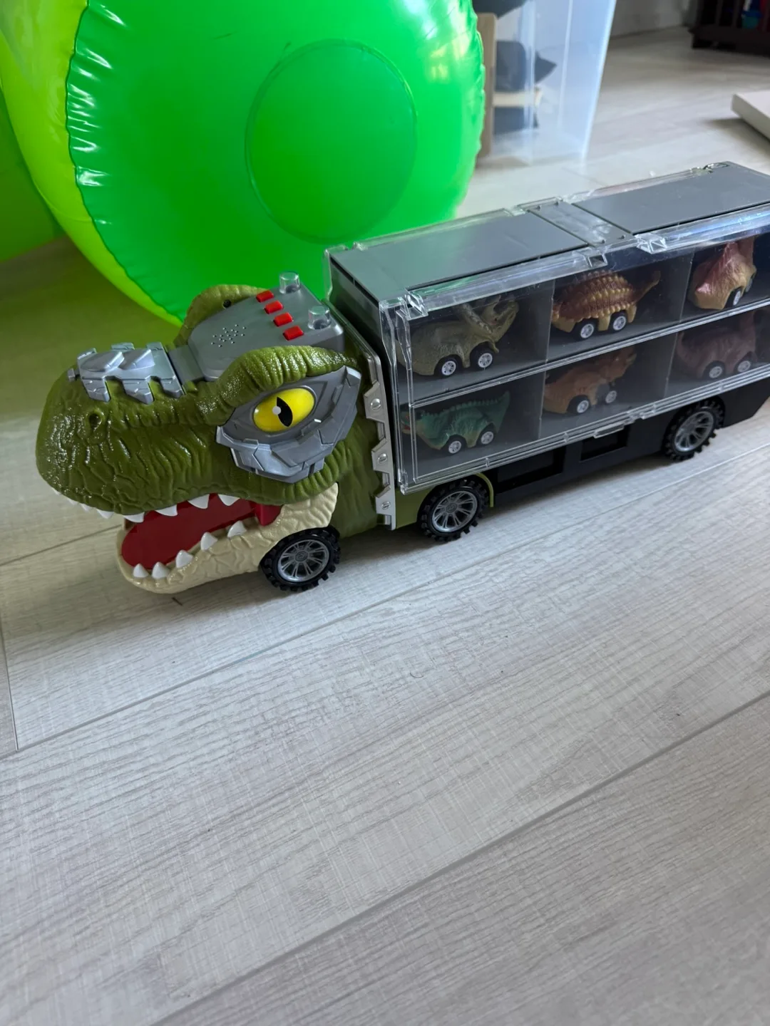 Dinosaur carrier truck and 12 mini vehicles thumbnail