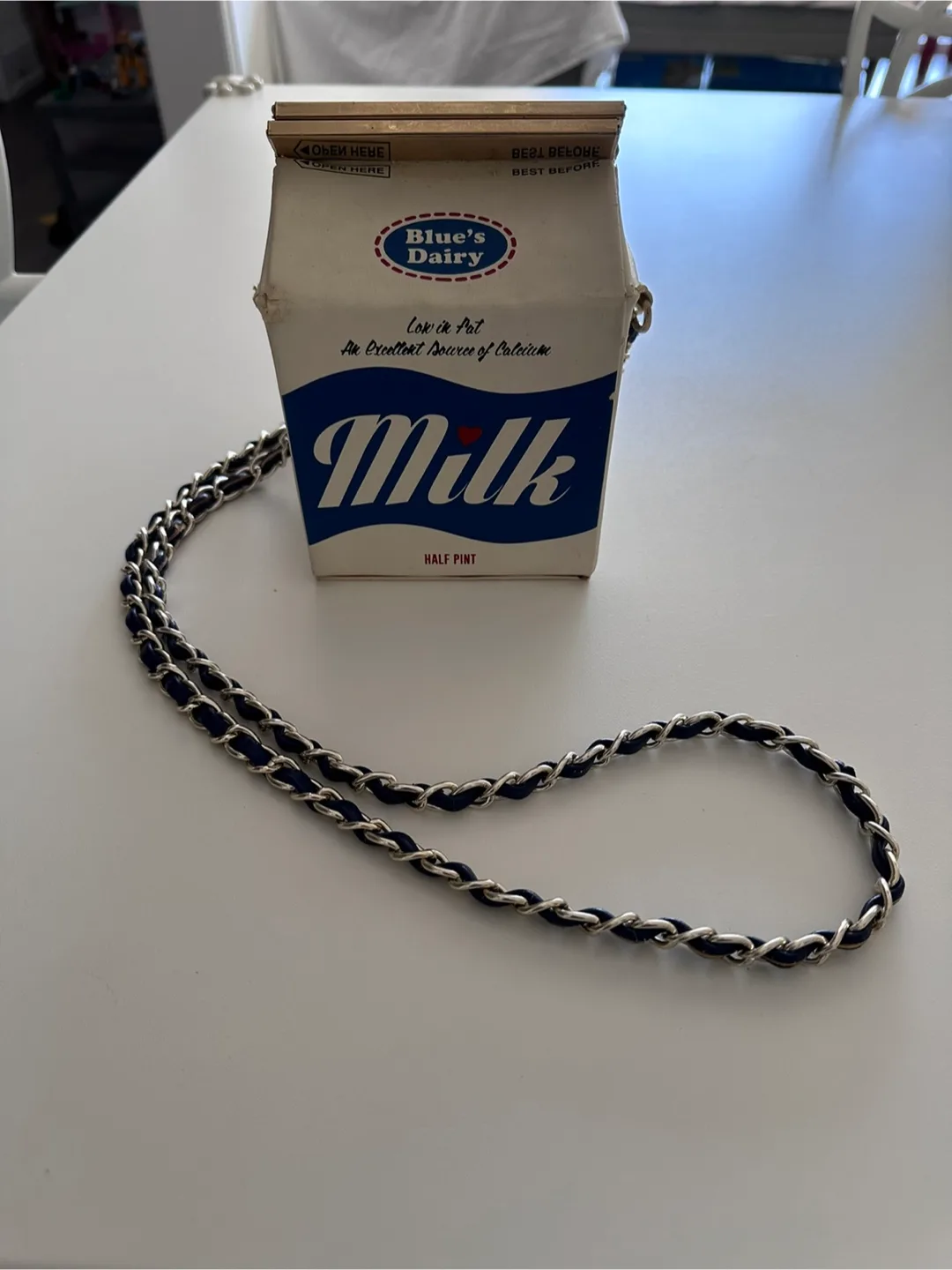 #freecycle cute milk shape handbag purse image indicator(2)