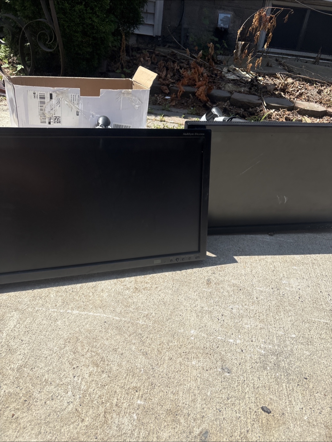 Two MultiView 24-inch Monitors with Mount - photo 2