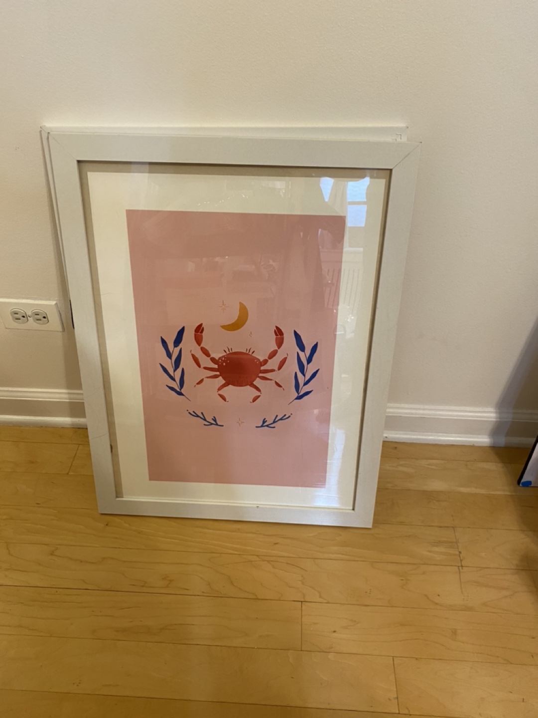 Two white poster frames with prints - photo 2