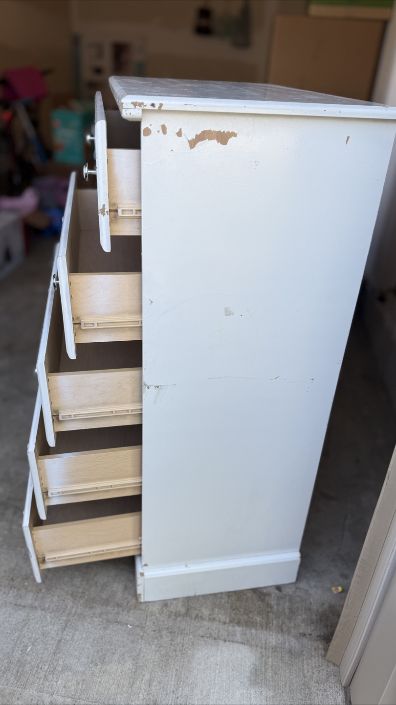 White 5-Drawer Dresser - photo 5