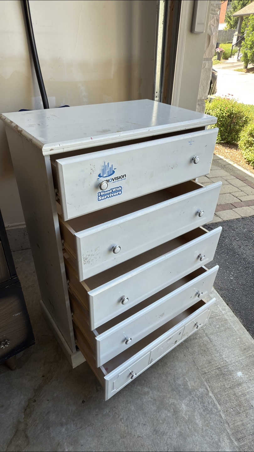 White 5-Drawer Dresser - photo 3